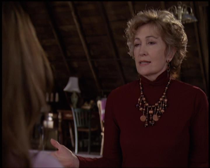 Charmed-Online-dot-net_5x21NecromancingTheStone0964.jpg Charmed-Online-dot-net_5x21NecromancingTheStone0964.jpg