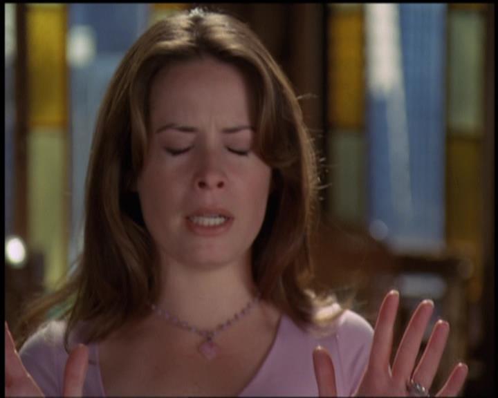 Charmed-Online-dot-net_5x21NecromancingTheStone0965.jpg Charmed-Online-dot-net_5x21NecromancingTheStone0965.jpg