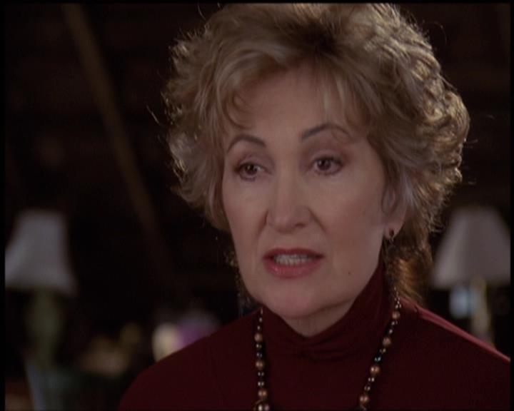 Charmed-Online-dot-net_5x21NecromancingTheStone0980.jpg Charmed-Online-dot-net_5x21NecromancingTheStone0980.jpg