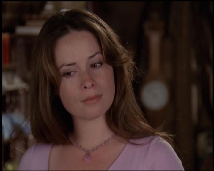 Charmed-Online-dot-net_5x21NecromancingTheStone1011.jpg Charmed-Online-dot-net_5x21NecromancingTheStone1011.jpg