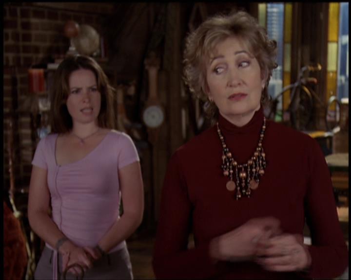 Charmed-Online-dot-net_5x21NecromancingTheStone1044.jpg