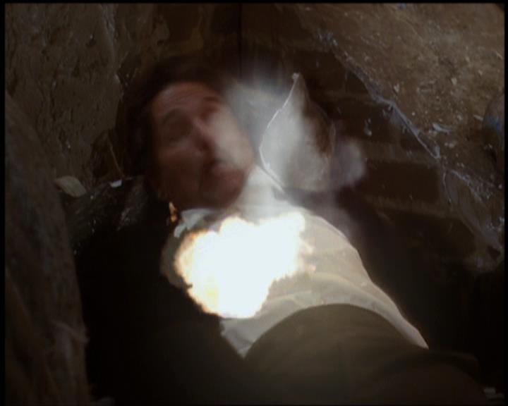 Charmed-Online-dot-net_5x21NecromancingTheStone1098.jpg Charmed-Online-dot-net_5x21NecromancingTheStone1098.jpg