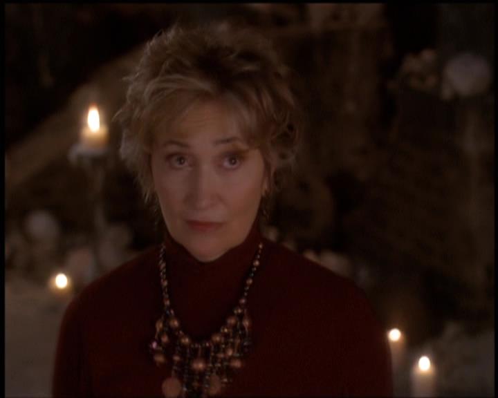 Charmed-Online-dot-net_5x21NecromancingTheStone1107.jpg