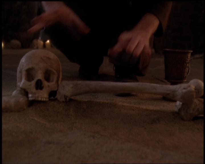 Charmed-Online-dot-net_5x21NecromancingTheStone1223.jpg