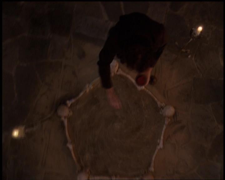 Charmed-Online-dot-net_5x21NecromancingTheStone1230.jpg