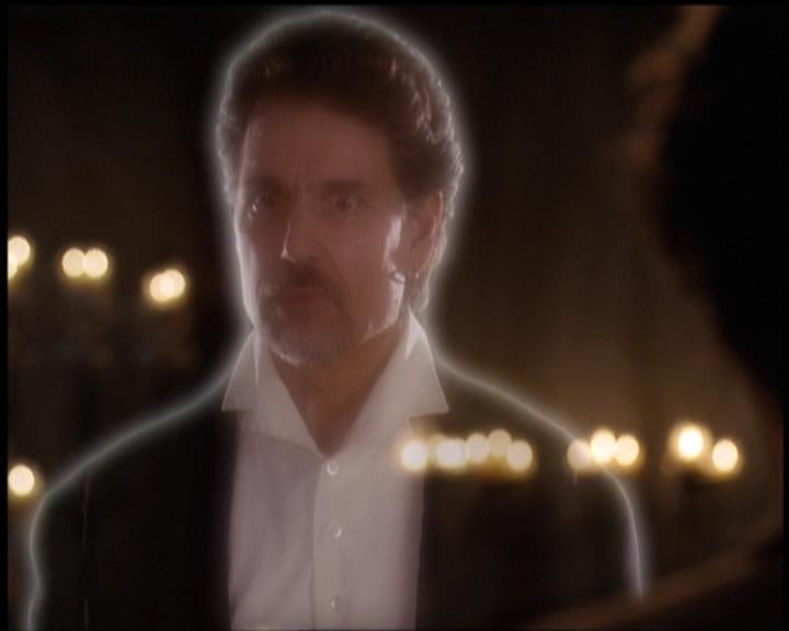 Charmed-Online-dot-net_5x21NecromancingTheStone1269.jpg Charmed-Online-dot-net_5x21NecromancingTheStone1269.jpg