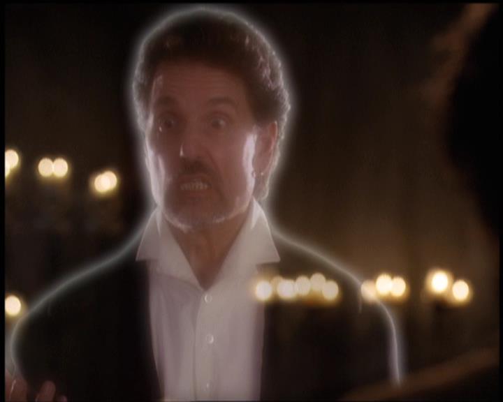 Charmed-Online-dot-net_5x21NecromancingTheStone1285.jpg Charmed-Online-dot-net_5x21NecromancingTheStone1285.jpg