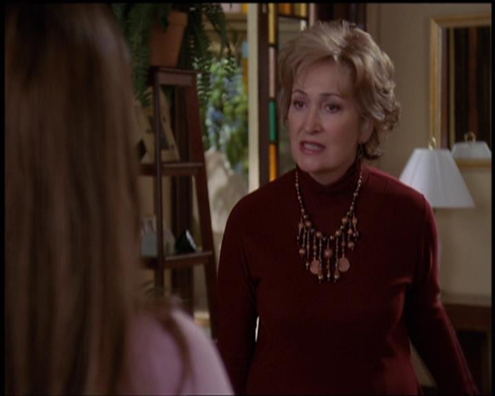 Charmed-Online-dot-net_5x21NecromancingTheStone1377.jpg Charmed-Online-dot-net_5x21NecromancingTheStone1377.jpg