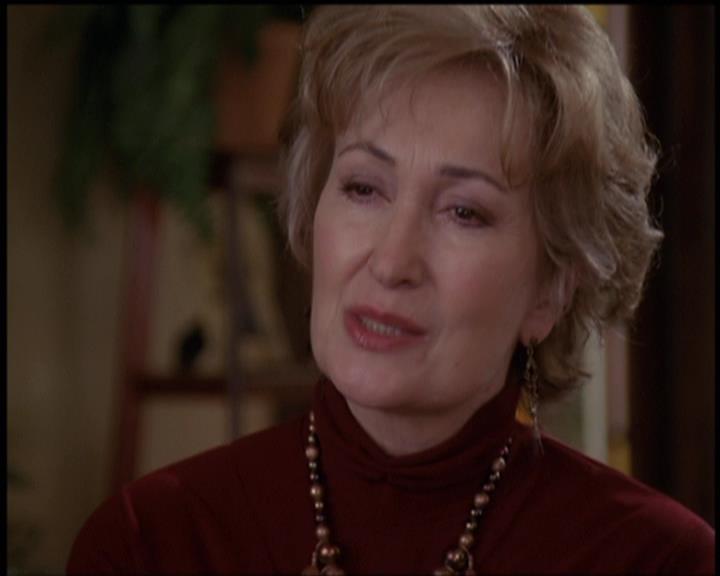 Charmed-Online-dot-net_5x21NecromancingTheStone1394.jpg Charmed-Online-dot-net_5x21NecromancingTheStone1394.jpg