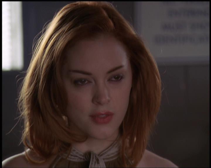 Charmed-Online-dot-net_5x21NecromancingTheStone1417.jpg Charmed-Online-dot-net_5x21NecromancingTheStone1417.jpg