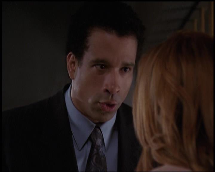 Charmed-Online-dot-net_5x21NecromancingTheStone1451.jpg Charmed-Online-dot-net_5x21NecromancingTheStone1451.jpg