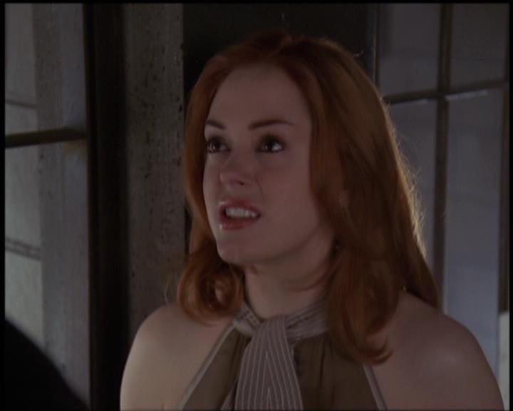 Charmed-Online-dot-net_5x21NecromancingTheStone1466.jpg Charmed-Online-dot-net_5x21NecromancingTheStone1466.jpg