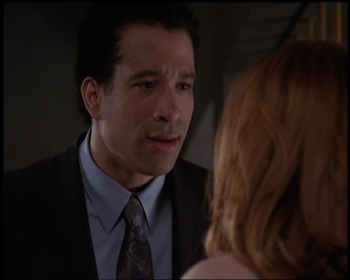 Charmed-Online-dot-net_5x21NecromancingTheStone1475.jpg Charmed-Online-dot-net_5x21NecromancingTheStone1475.jpg