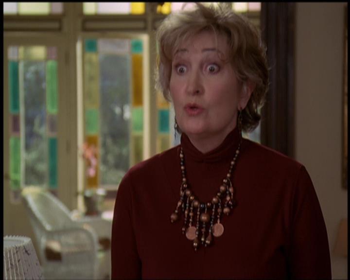 Charmed-Online-dot-net_5x21NecromancingTheStone1518.jpg Charmed-Online-dot-net_5x21NecromancingTheStone1518.jpg