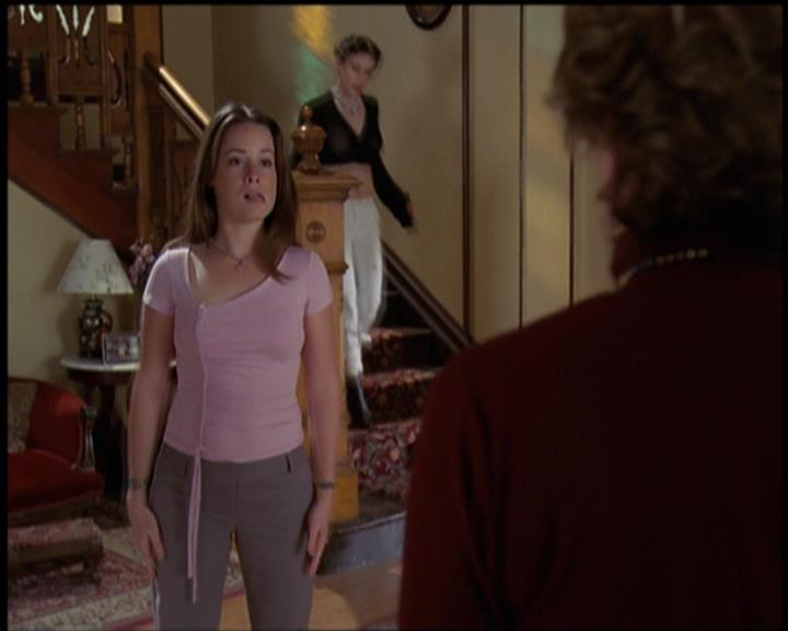 Charmed-Online-dot-net_5x21NecromancingTheStone1524.jpg Charmed-Online-dot-net_5x21NecromancingTheStone1524.jpg