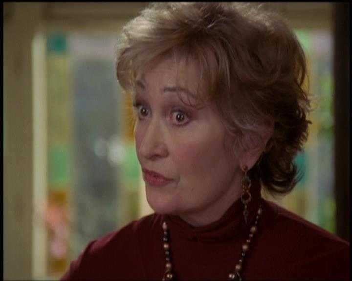 Charmed-Online-dot-net_5x21NecromancingTheStone1536.jpg Charmed-Online-dot-net_5x21NecromancingTheStone1536.jpg