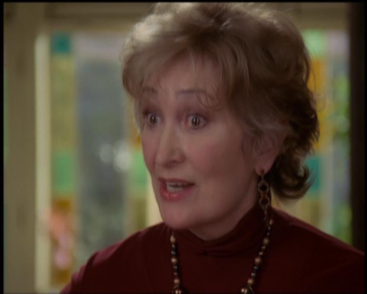 Charmed-Online-dot-net_5x21NecromancingTheStone1538.jpg Charmed-Online-dot-net_5x21NecromancingTheStone1538.jpg