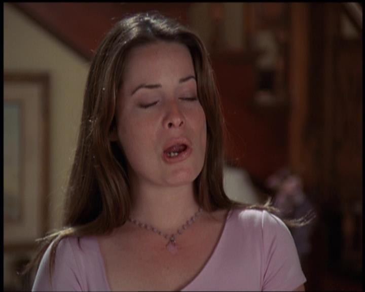 Charmed-Online-dot-net_5x21NecromancingTheStone1547.jpg Charmed-Online-dot-net_5x21NecromancingTheStone1547.jpg