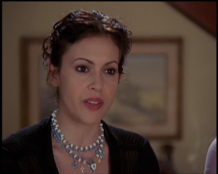 Charmed-Online-dot-net_5x21NecromancingTheStone1548.jpg Charmed-Online-dot-net_5x21NecromancingTheStone1548.jpg