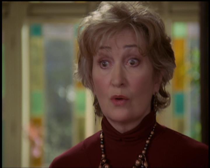 Charmed-Online-dot-net_5x21NecromancingTheStone1550.jpg Charmed-Online-dot-net_5x21NecromancingTheStone1550.jpg