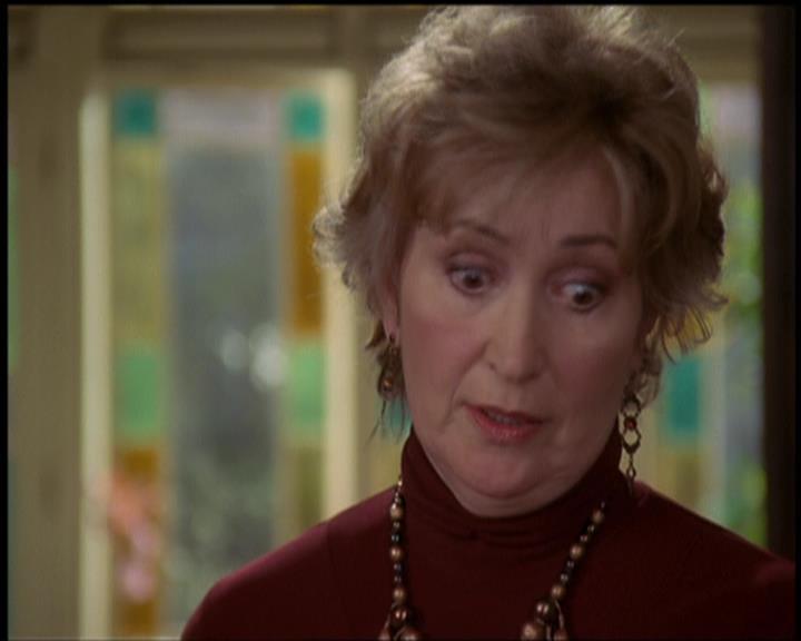 Charmed-Online-dot-net_5x21NecromancingTheStone1552.jpg Charmed-Online-dot-net_5x21NecromancingTheStone1552.jpg