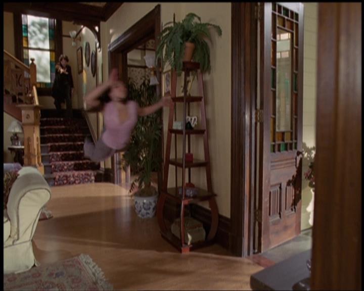 Charmed-Online-dot-net_5x21NecromancingTheStone1566.jpg Charmed-Online-dot-net_5x21NecromancingTheStone1566.jpg