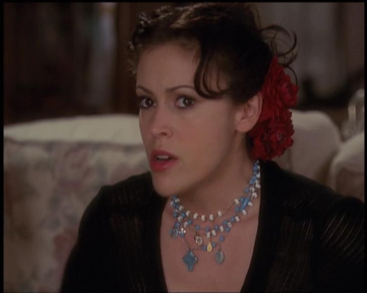 Charmed-Online-dot-net_5x21NecromancingTheStone1646.jpg Charmed-Online-dot-net_5x21NecromancingTheStone1646.jpg