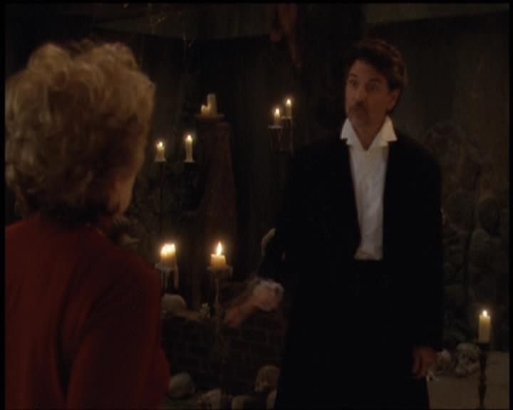 Charmed-Online-dot-net_5x21NecromancingTheStone1695.jpg Charmed-Online-dot-net_5x21NecromancingTheStone1695.jpg