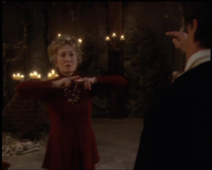 Charmed-Online-dot-net_5x21NecromancingTheStone1704.jpg Charmed-Online-dot-net_5x21NecromancingTheStone1704.jpg