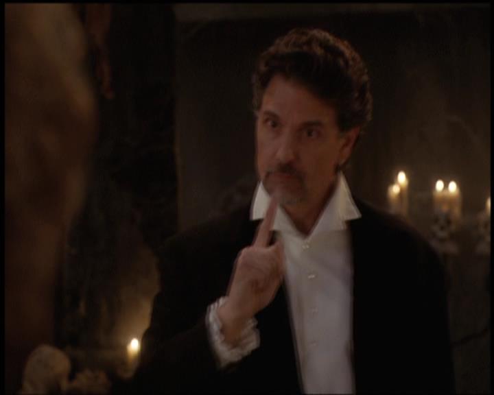 Charmed-Online-dot-net_5x21NecromancingTheStone1708.jpg Charmed-Online-dot-net_5x21NecromancingTheStone1708.jpg