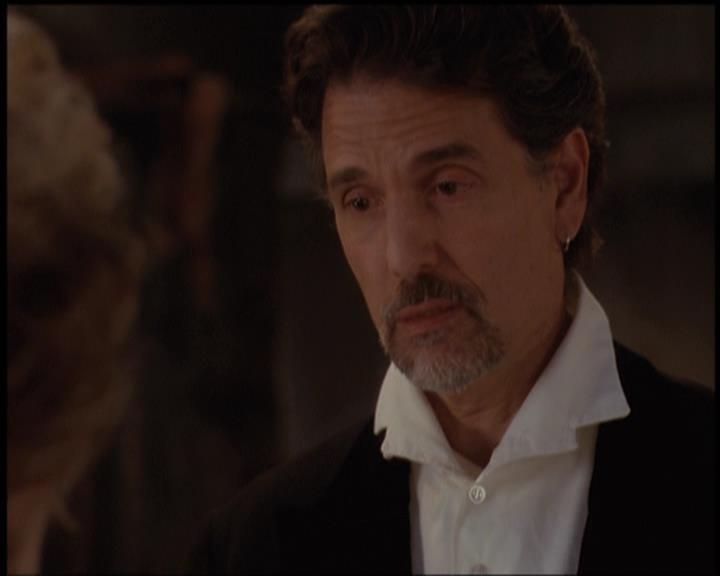 Charmed-Online-dot-net_5x21NecromancingTheStone1733.jpg Charmed-Online-dot-net_5x21NecromancingTheStone1733.jpg