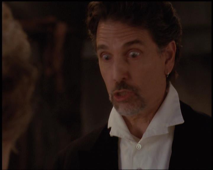 Charmed-Online-dot-net_5x21NecromancingTheStone1739.jpg Charmed-Online-dot-net_5x21NecromancingTheStone1739.jpg