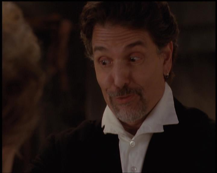 Charmed-Online-dot-net_5x21NecromancingTheStone1743.jpg Charmed-Online-dot-net_5x21NecromancingTheStone1743.jpg