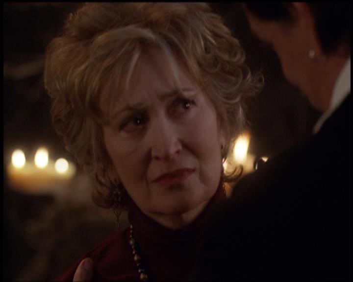 Charmed-Online-dot-net_5x21NecromancingTheStone1746.jpg Charmed-Online-dot-net_5x21NecromancingTheStone1746.jpg