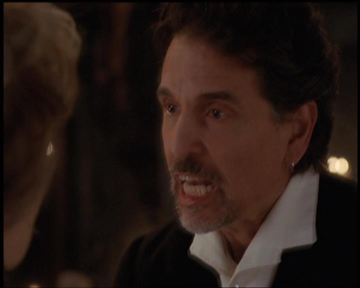 Charmed-Online-dot-net_5x21NecromancingTheStone1752.jpg Charmed-Online-dot-net_5x21NecromancingTheStone1752.jpg