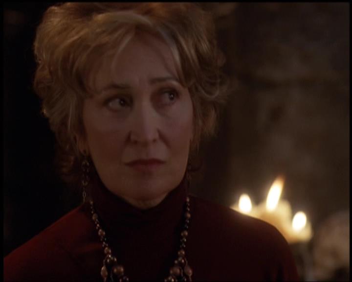 Charmed-Online-dot-net_5x21NecromancingTheStone1789.jpg Charmed-Online-dot-net_5x21NecromancingTheStone1789.jpg