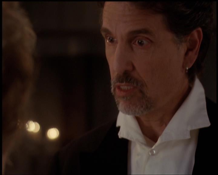 Charmed-Online-dot-net_5x21NecromancingTheStone1791.jpg Charmed-Online-dot-net_5x21NecromancingTheStone1791.jpg