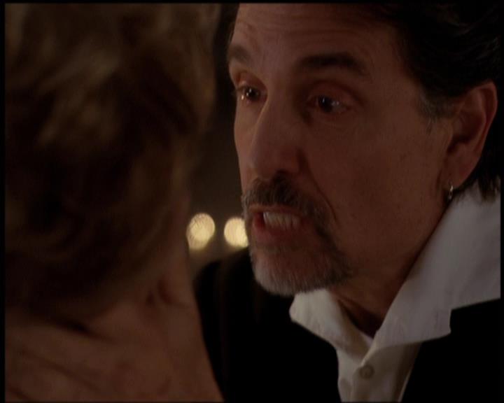 Charmed-Online-dot-net_5x21NecromancingTheStone1808.jpg Charmed-Online-dot-net_5x21NecromancingTheStone1808.jpg