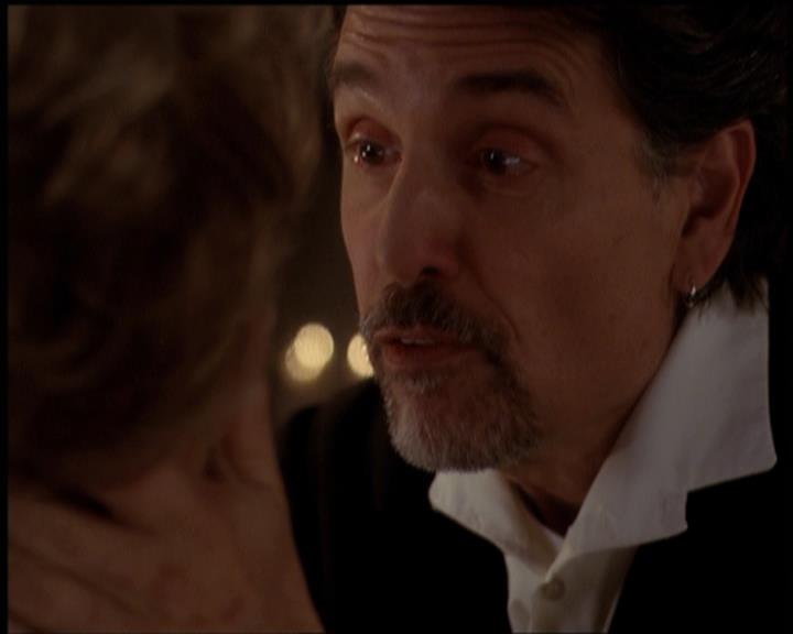 Charmed-Online-dot-net_5x21NecromancingTheStone1811.jpg Charmed-Online-dot-net_5x21NecromancingTheStone1811.jpg