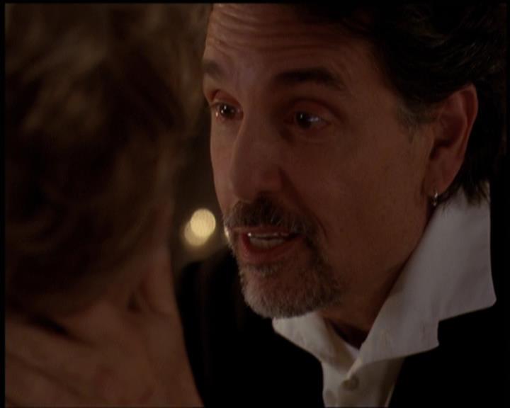 Charmed-Online-dot-net_5x21NecromancingTheStone1812.jpg Charmed-Online-dot-net_5x21NecromancingTheStone1812.jpg