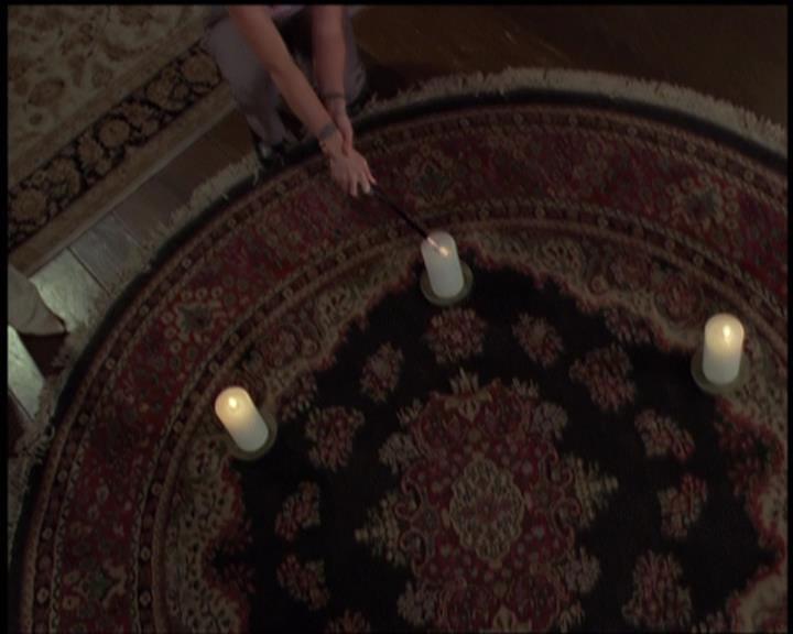 Charmed-Online-dot-net_5x21NecromancingTheStone1818.jpg Charmed-Online-dot-net_5x21NecromancingTheStone1818.jpg