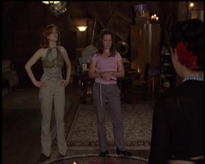 Charmed-Online-dot-net_5x21NecromancingTheStone1827.jpg Charmed-Online-dot-net_5x21NecromancingTheStone1827.jpg