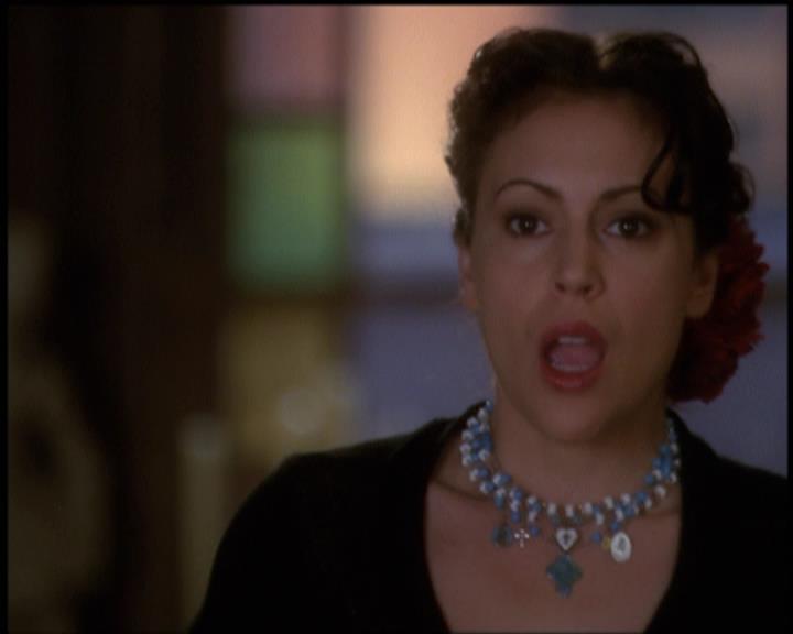 Charmed-Online-dot-net_5x21NecromancingTheStone1841.jpg Charmed-Online-dot-net_5x21NecromancingTheStone1841.jpg