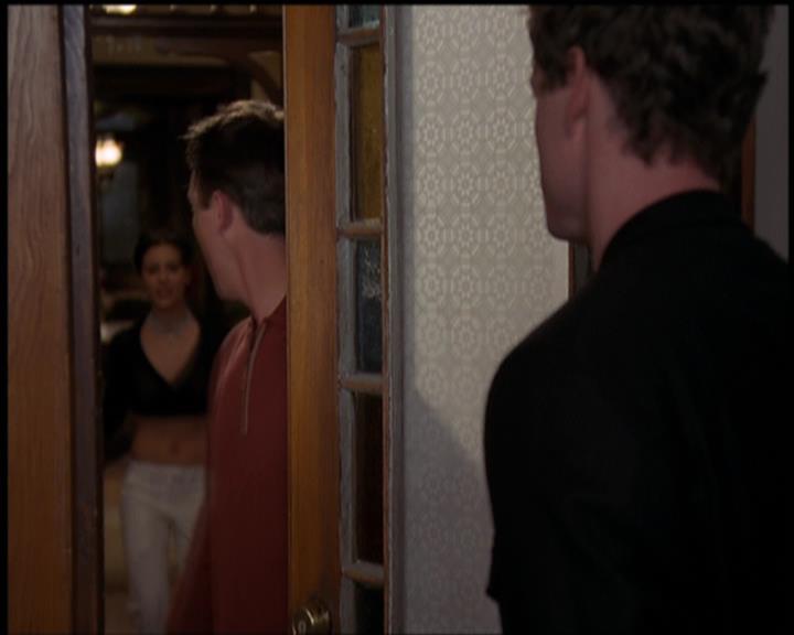 Charmed-Online-dot-net_5x21NecromancingTheStone1858.jpg Charmed-Online-dot-net_5x21NecromancingTheStone1858.jpg