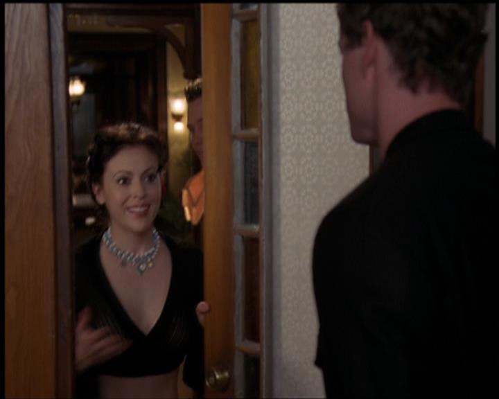 Charmed-Online-dot-net_5x21NecromancingTheStone1860.jpg Charmed-Online-dot-net_5x21NecromancingTheStone1860.jpg