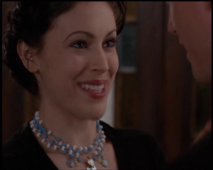 Charmed-Online-dot-net_5x21NecromancingTheStone1918.jpg Charmed-Online-dot-net_5x21NecromancingTheStone1918.jpg