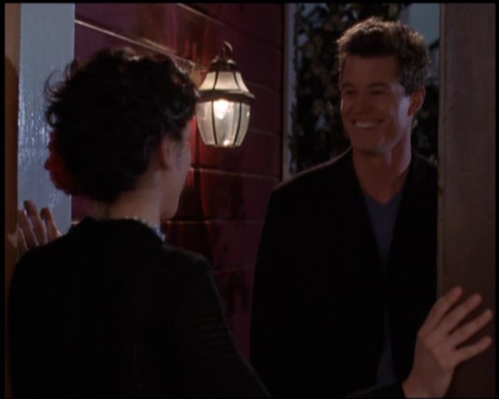 Charmed-Online-dot-net_5x21NecromancingTheStone1930.jpg Charmed-Online-dot-net_5x21NecromancingTheStone1930.jpg