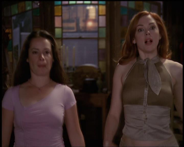 Charmed-Online-dot-net_5x21NecromancingTheStone1945.jpg