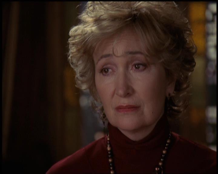 Charmed-Online-dot-net_5x21NecromancingTheStone1996.jpg Charmed-Online-dot-net_5x21NecromancingTheStone1996.jpg