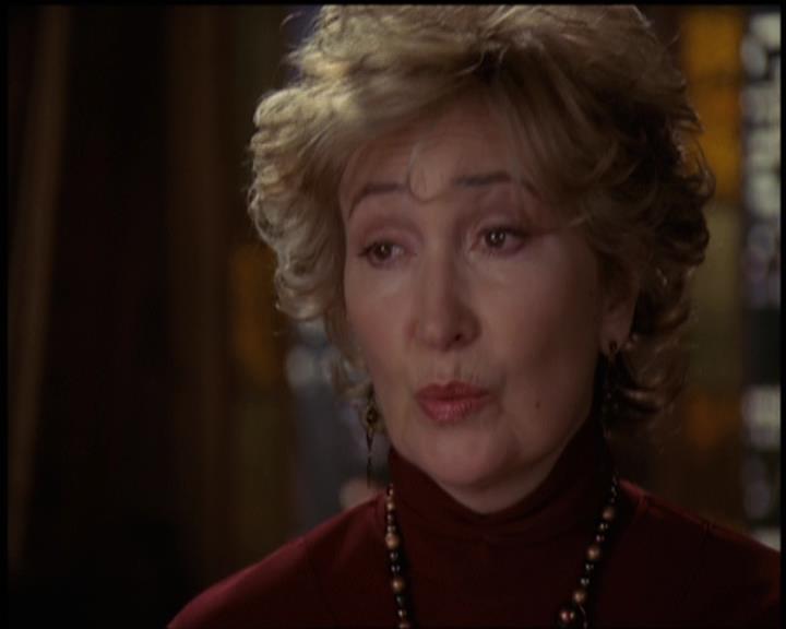 Charmed-Online-dot-net_5x21NecromancingTheStone1997.jpg Charmed-Online-dot-net_5x21NecromancingTheStone1997.jpg